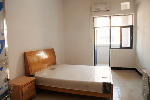 Dormitory Provided by the Company for Free