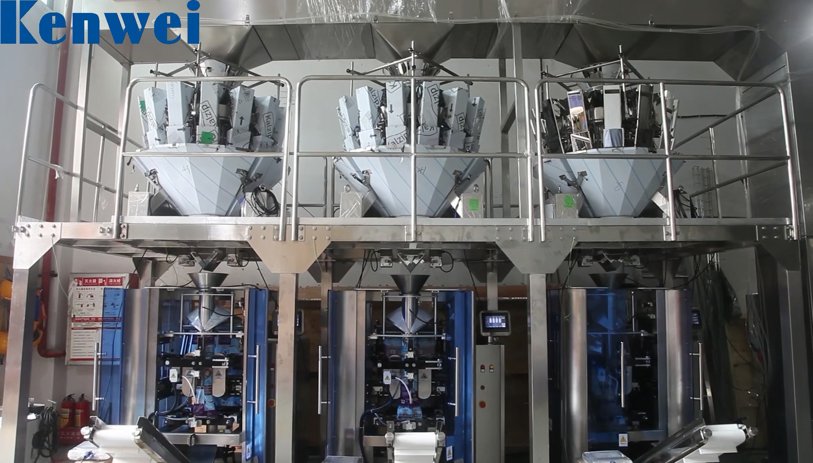 How can three sets of weighing and packaging systems operate simultaneously?